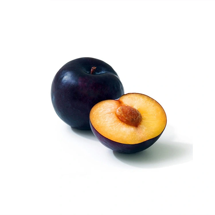 புதிய ஜூசி கருப்பு பிளம்